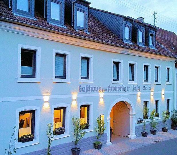 Zum Kronprinzen Hotel Garni Weyher Экстерьер фото